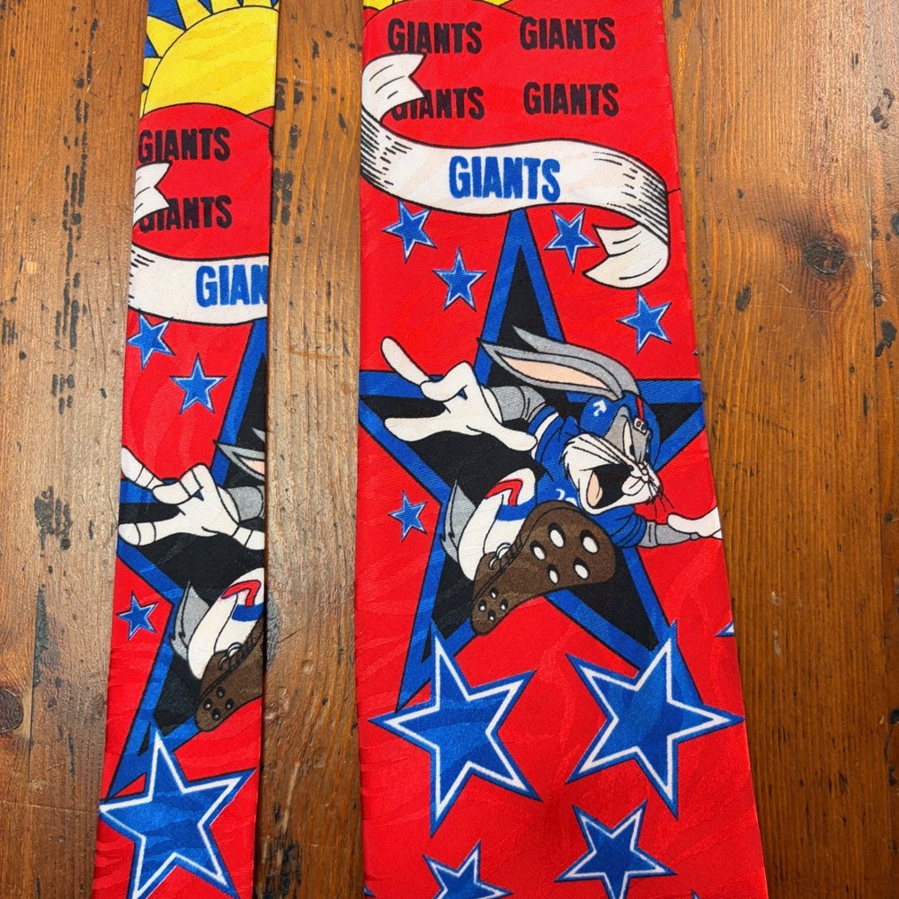 New‎ York Giants Bugs Bunny Molto Tie Polyester Necktie Mens NFL Football Silk